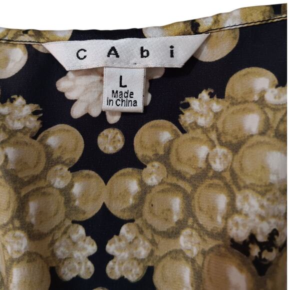 CABI 100% Silk Top Blouse Cami Tank L Dressy Office Career Event Flowy Classic - Picture 5 of 11